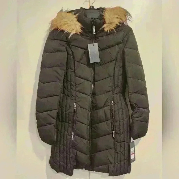 Tommy Hilfiger Faux-Fur-Trim Hooded Chevron Black Puffer Coat Size XS $245 - Picture 3 of 13